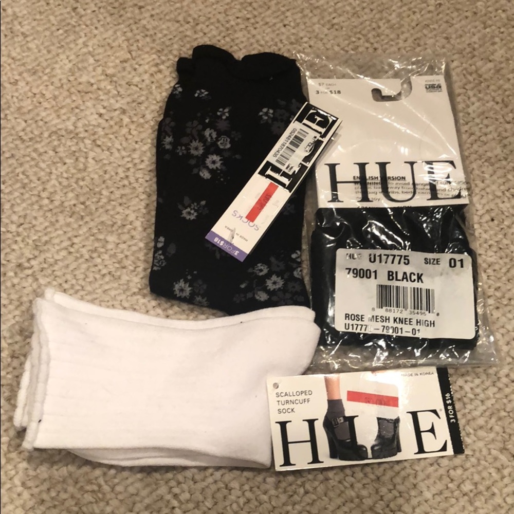 HUE cute flirty socks NEW WITH TAGS